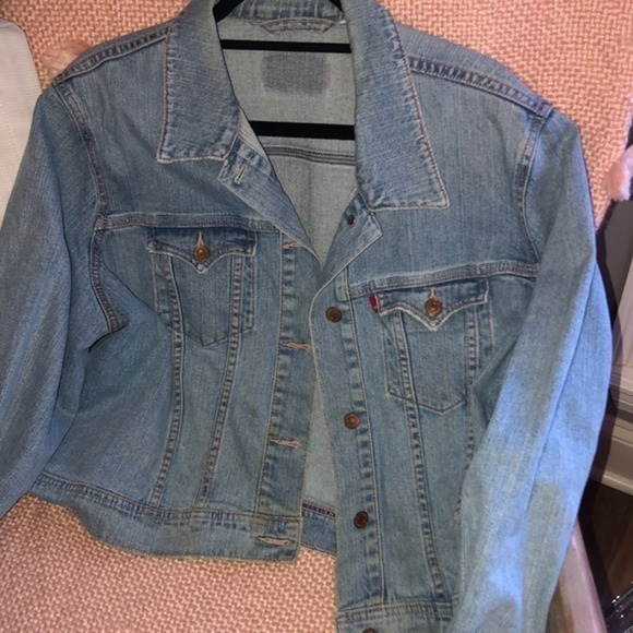 Levi’s ladies‎ blue Jean jacket adjustable buttons at the waist - Picture 1 of 4